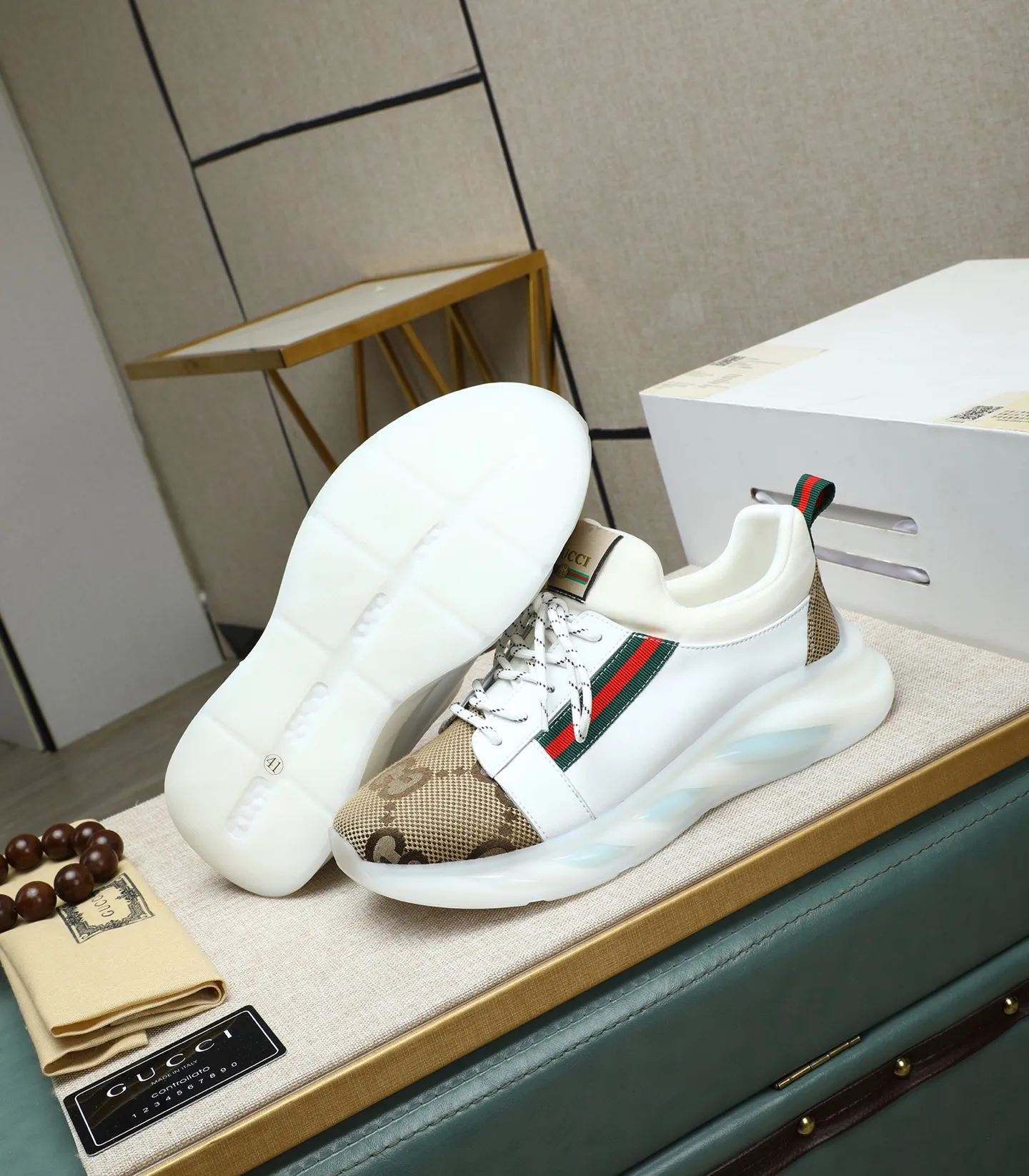 Men's shoes💰440 GUCCI🔍🔍Latest spring style On sale at the same time at the counter, original calfskin imported from Italy, genuine leather lining, (high-end, luxury, and class) exquisite workmanship, soles: original soles specially provided by the original factory, ⚠Exclusive double-layer movable molded soles are super comfortable⚠, real photos🎬The real ones are better🔍🔍"High quality·Follow the order" code number 38-44